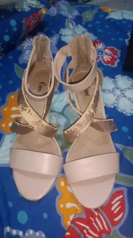 SANDAL SEPATU HIGHEELS