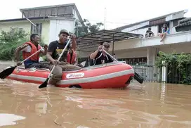 Perahu Karet Zebec 380 armada