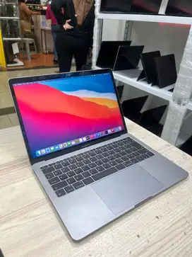 MACBOOK PRO 2017 13 INCHI  8/128 CORE I5 SILVER NONTOUCHBAR  SECOND