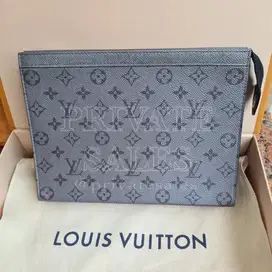 Rare Item Original Louis Vuitton LV Monogram Voyage Microchip