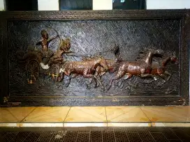 BAHAN Lukisan diorama  besar  220 X 112 cm, perlu restorasi
