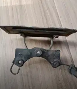 pangkon plat nomor depan eliminator BN 125