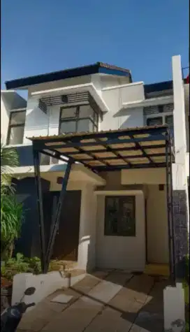 Cluster dekat Pasar Modern Bintaro Jaya, 2 lantai siap huni murah