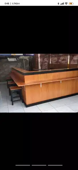 Meja bar costum