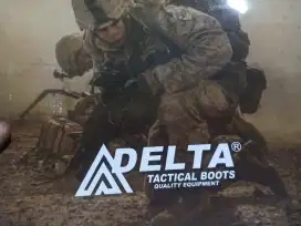 Sepatu Taktikal Delta