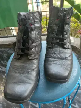 Jual Sepatu branded Gino Mariani