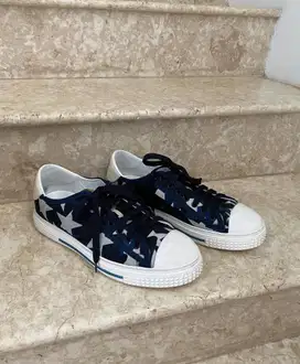 Valentino Garavani Men’s - Size 42 - No box