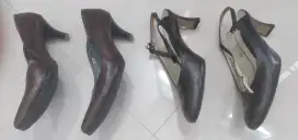 Sepatu wanita hak tinggi