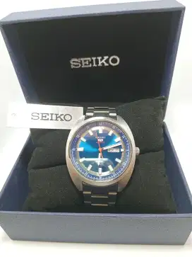Seiko 5 Sports Automatic 100% kondisi Baru.