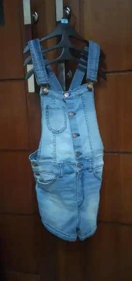 Overall jeans & rok mini