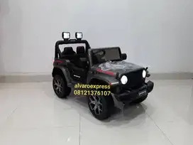 Mobil aki Jeep Off Road PMB M 8288 remote Putih