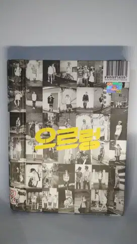 CD ALBUM EXO ORIGINAL The First Album XOXO Repackage (Unsealed)