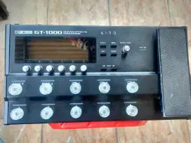 BOSS GT 1000 multi efek