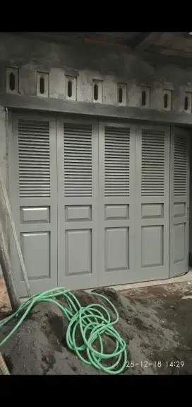 pintu garasi geser/ sleeding tikung