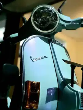 Vespa PX 1987 (Look New PX) ISTIMEWA