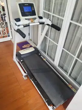 Service treadmill dan alat2 fitnes lengkap
