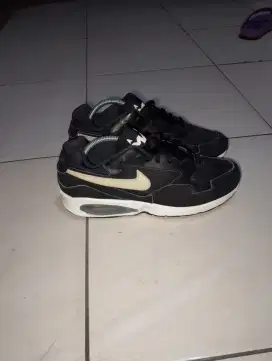 Sepatu Nike air max st internasional size 43 original like new