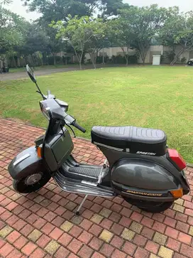 Dijual cepat vespa piaggio spartan 200cc