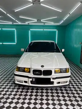 Dijual mobil BMW 320i E36 M50 MT 1995