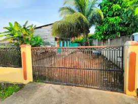 Dijual tanah beserta bangunan bedengan 4 pintu