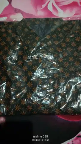 Baju batik ukuran XL baru