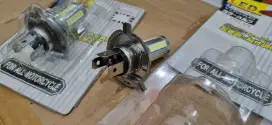Lampu depan motor LED H4