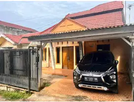 Rumah Tingkat 2 siap huni, 4 kamar 1 gudang 3 Kamar Mandi