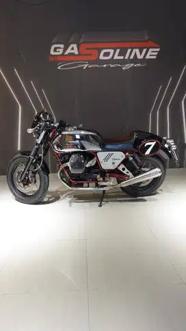 MOTOGUZZI V7 RACER CAFE RACER