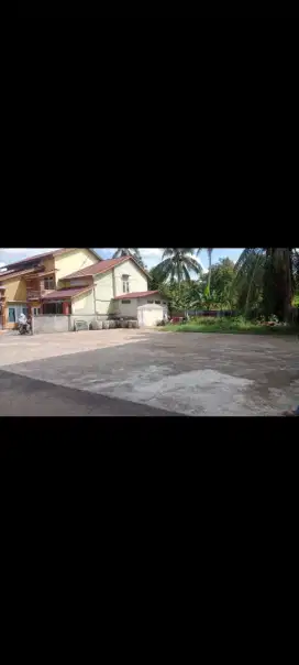 Rumah 2 lantai plus tanah luas di jalan raya kakap pal