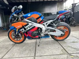 HONDA CBR 1000RR