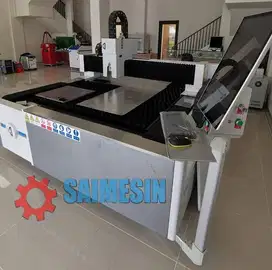 MESIN LASER CUTTING LASER POTONG PLAT 1500 W