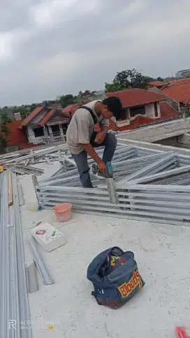 Tukang borong atap baja ringan