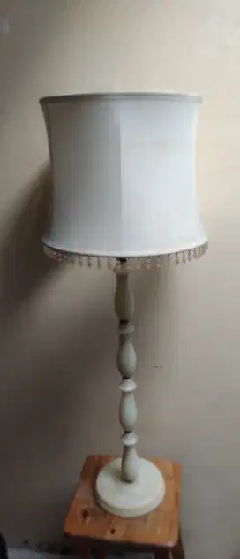 Lampu onyx apadanya