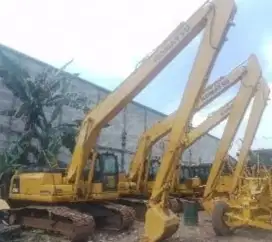 Long Arm Excavator Komatsu PC200-8 Tahun 2012