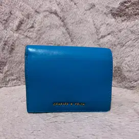 Charles & Keith - Dompet Pendek Snap Button Mini Warna Cerulean