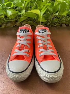 CONVERSE CTAS OX HYPER ORANGE SIZE 37