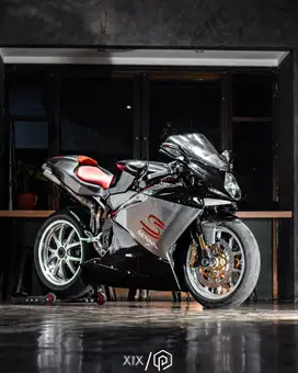 Moge MV Agusta F4 Senna Limited Edition Full Paper