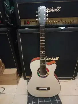 Gitar akustik natural pemula