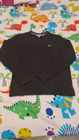 Crewneck Lacoste warna hitam size L original