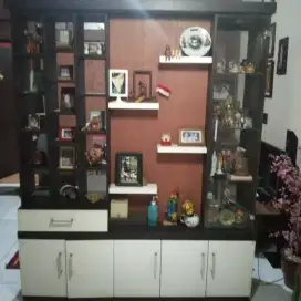 Lemari Partisi / Sekat