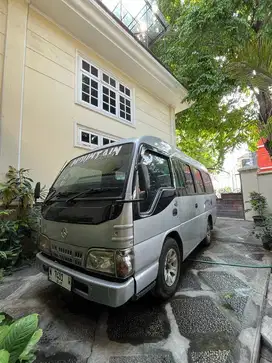 NHR55 C0E2-1, Isuzu 2013, km rendah elf short kapasitas max 16