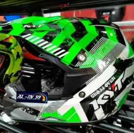 Jual CEPAT Helm Trail KYT