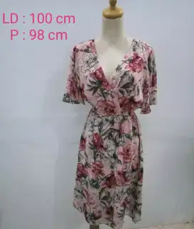 Dress Pesta Merk Loft