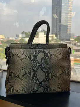 Tas Furla Motif Kulit Ular