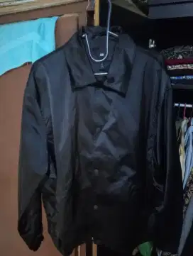 Dijual jaket Cowo H&M,sizeL,Masih bagus bgt,lokasi cawang jakarta