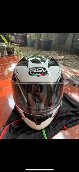 HELM RSV FF500 bekas pemakain pribadi