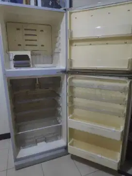 BU!!! Kulkas 2 pintu Sharp Libre JUMBO BT/TT