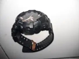 Gshock GA-710B Black Rose gold. Masih mulus batangan