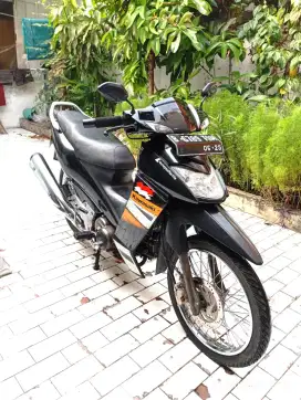 Kawasaki ZX 130 cc th 2005 Hitam atas nama sendiri tangan pertama