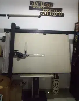 Meja gambar mutoh
